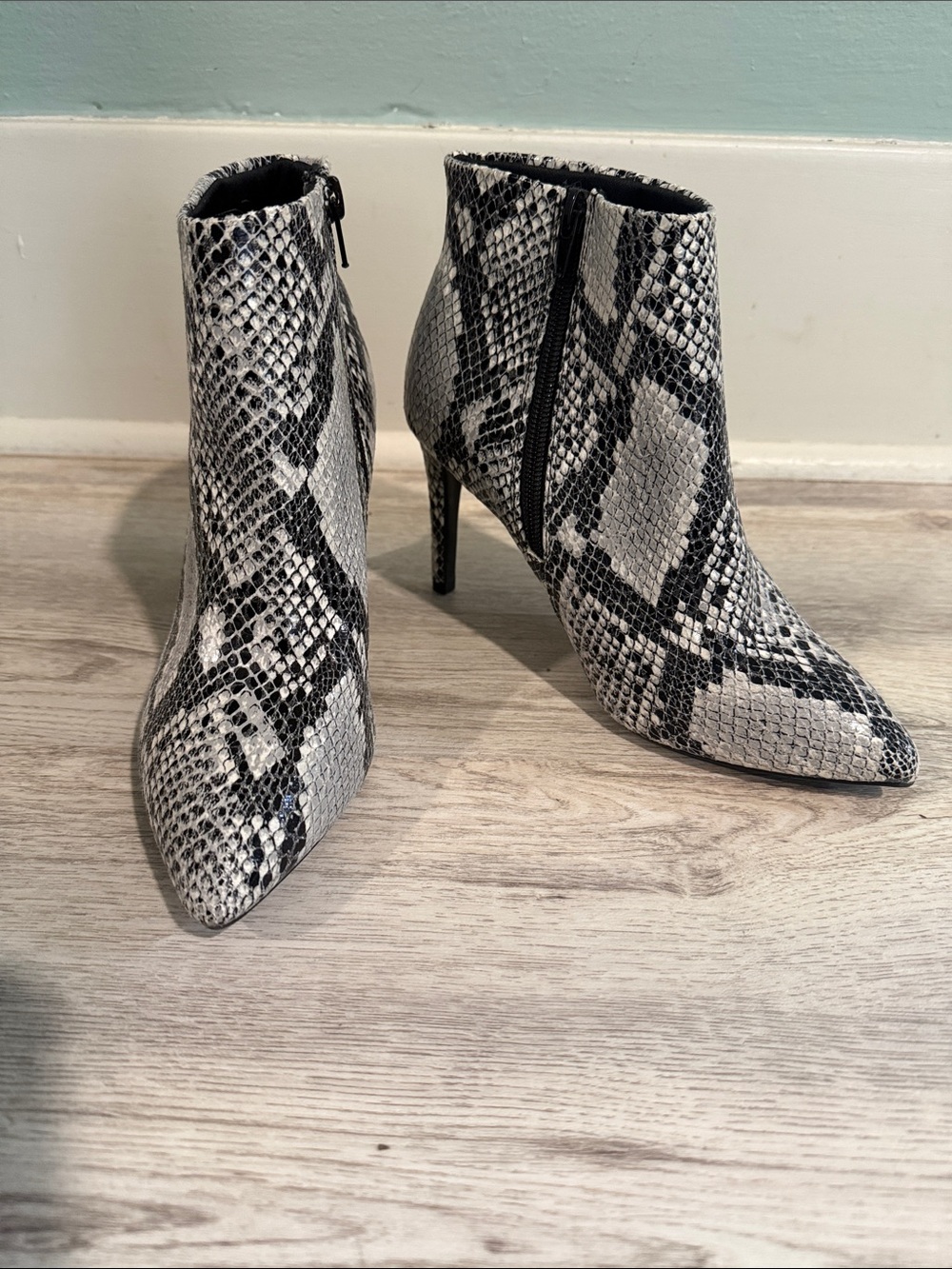 Women's Snake-Print Pointed Toe Ankle Boots - Black & White